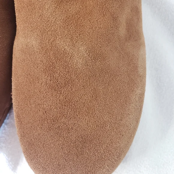 M&C Womens Brown Tan Clogs Suede Size 39 (US 8.5) Made In Spain Buckle Wood Heel - Picture 9 of 15